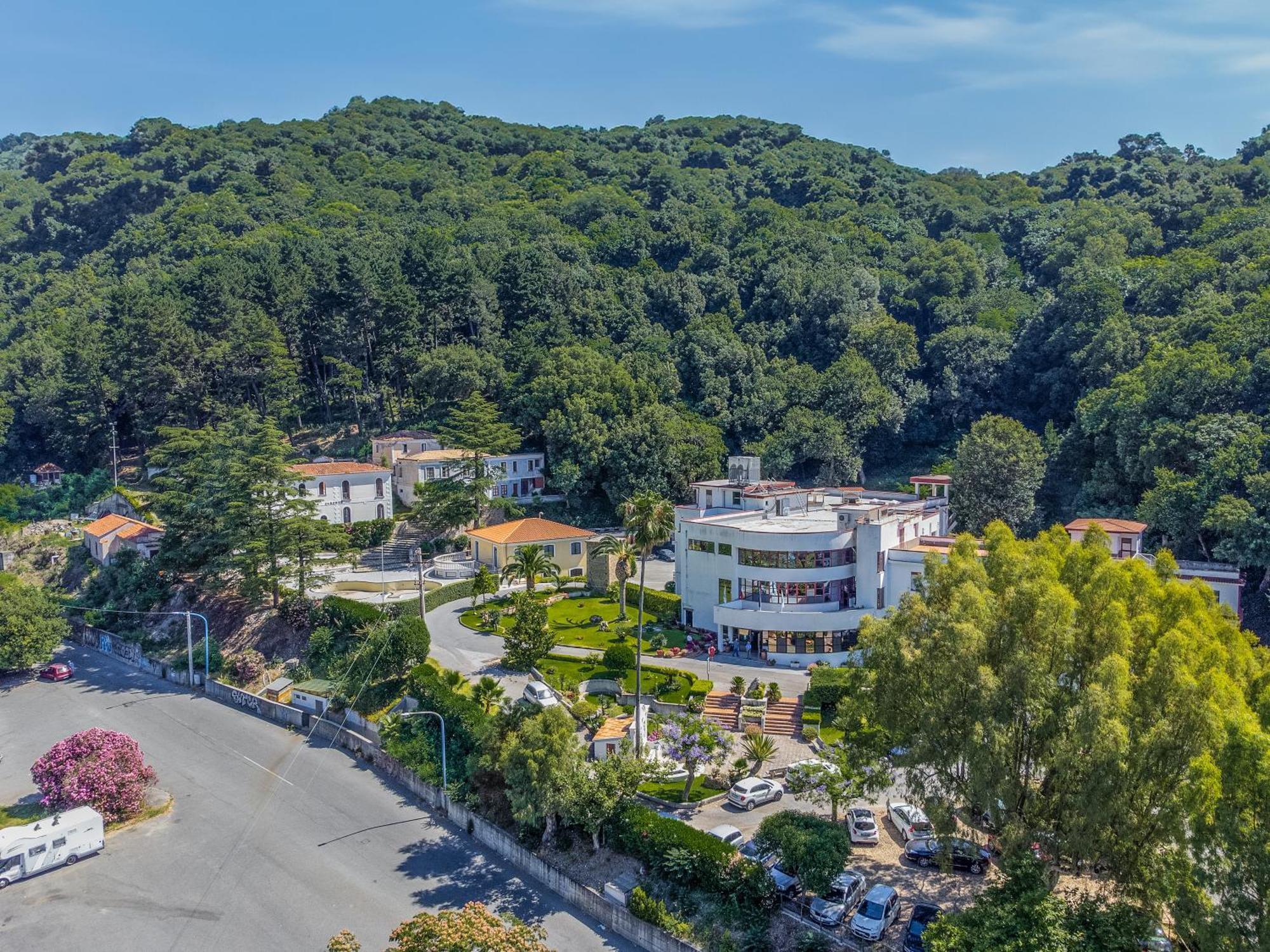 Hotel Ristorante La Mimosa Ламеція-Терме Екстер'єр фото